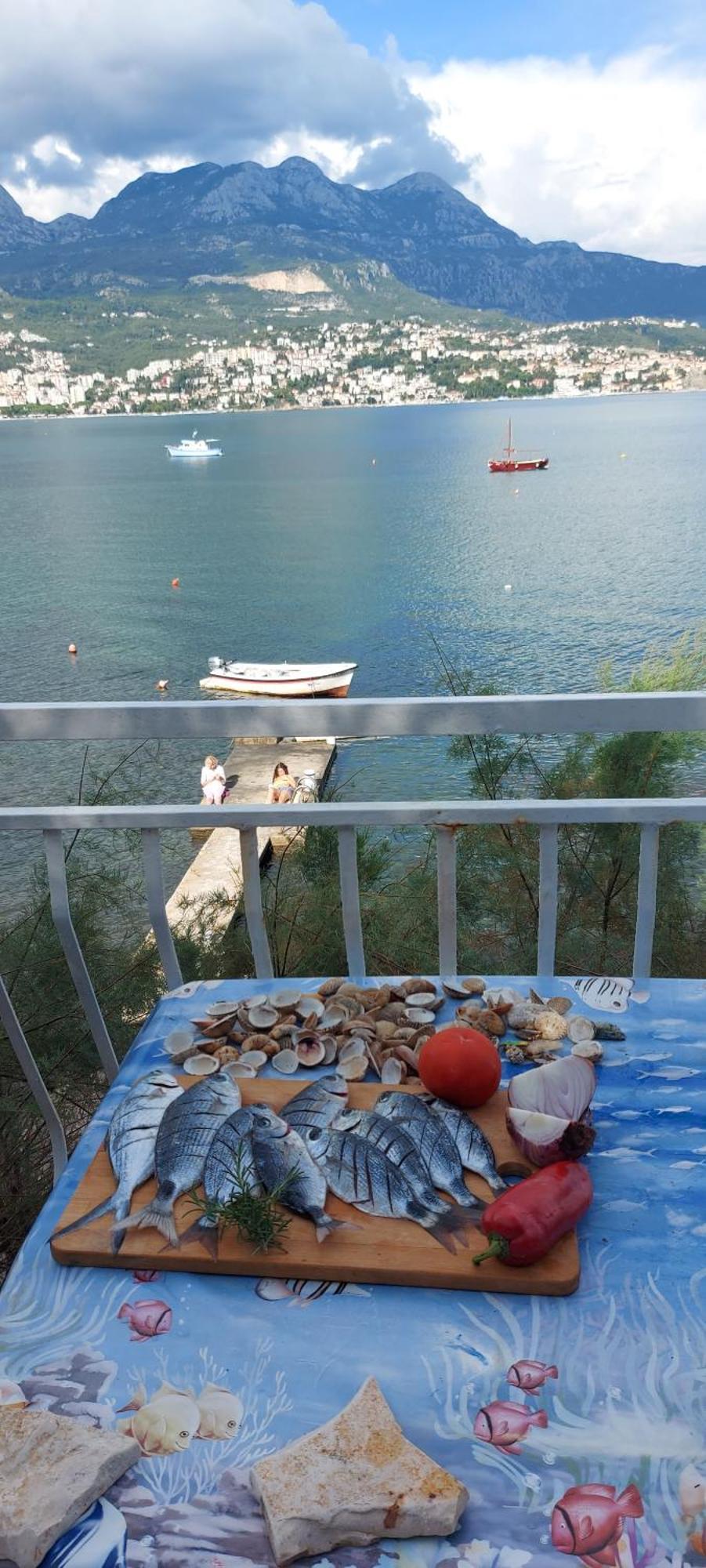 Apartment "I Love Njivice" Herceg Novi Rum bild