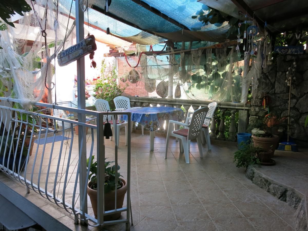 Apartment "I Love Njivice" Herceg Novi Exteriör bild